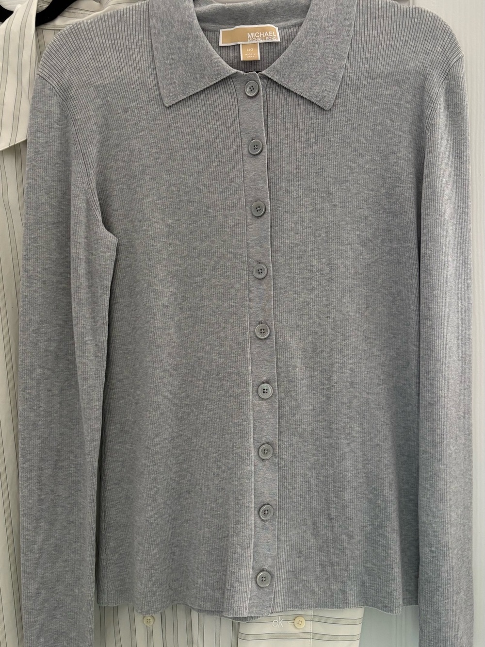 Classic Grey Ribbed Button-Front Knit Top - Picture 4 of 9
